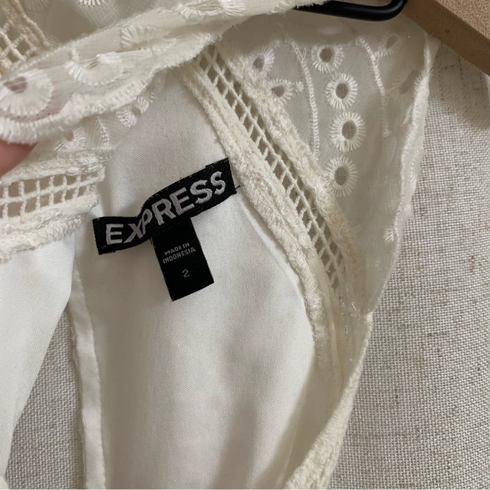 Express Cream Eyelet V Neck Flutter Sleeve Tie Back jumper Romper 2 - Picture 6 of 7